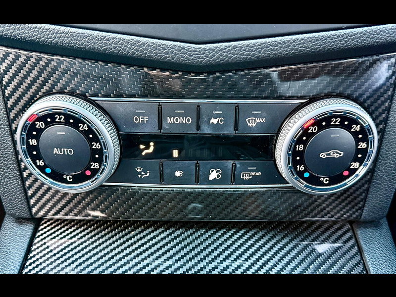 Mercedes-Benz C Class 6.3 C63 V8 AMG Performance 4dr