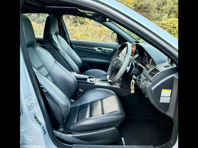 Mercedes-Benz C Class 6.3 C63 V8 AMG Performance 4dr