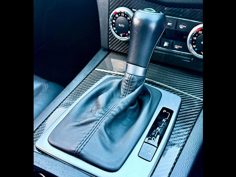 Mercedes-Benz C Class 6.3 C63 V8 AMG Performance 4dr
