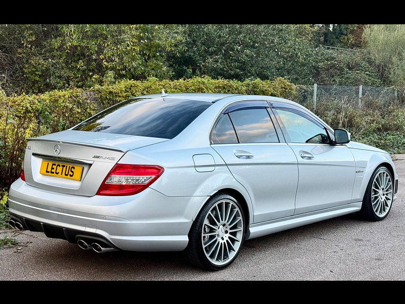 Mercedes-Benz C Class 6.3 C63 V8 AMG Performance 4dr