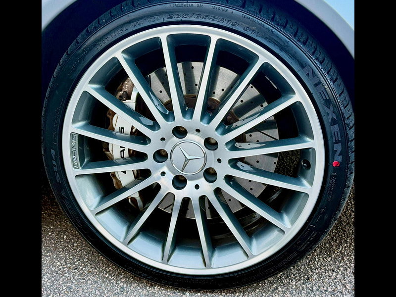 Mercedes-Benz C Class 6.3 C63 V8 AMG Performance 4dr