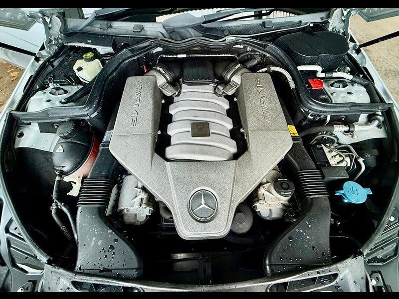 Mercedes-Benz C Class 6.3 C63 V8 AMG Performance 4dr