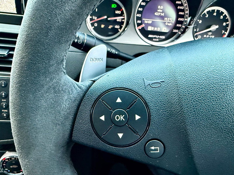Mercedes-Benz C Class 6.3 C63 V8 AMG Performance 4dr