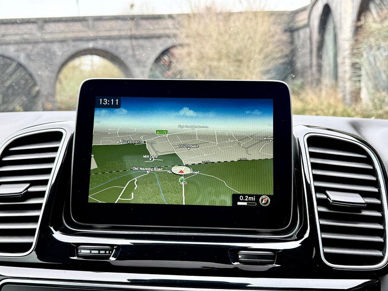 Mercedes-Benz GLE 3.0 GLE350d V6 AMG Line (Premium Plus) SUV 5dr Diesel G-Tronic 4MATIC Euro 6 (s/s) (258 ps)