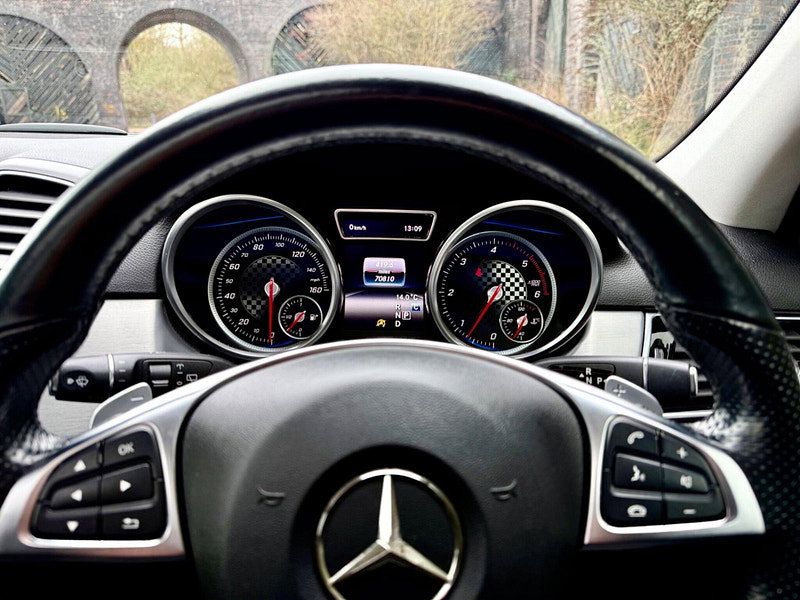 Mercedes-Benz GLE 3.0 GLE350d V6 AMG Line (Premium Plus) SUV 5dr Diesel G-Tronic 4MATIC Euro 6 (s/s) (258 ps)