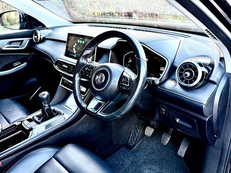 MG Mg hs 1.5 T-GDI Excite Euro 6 (s/s) 5dr