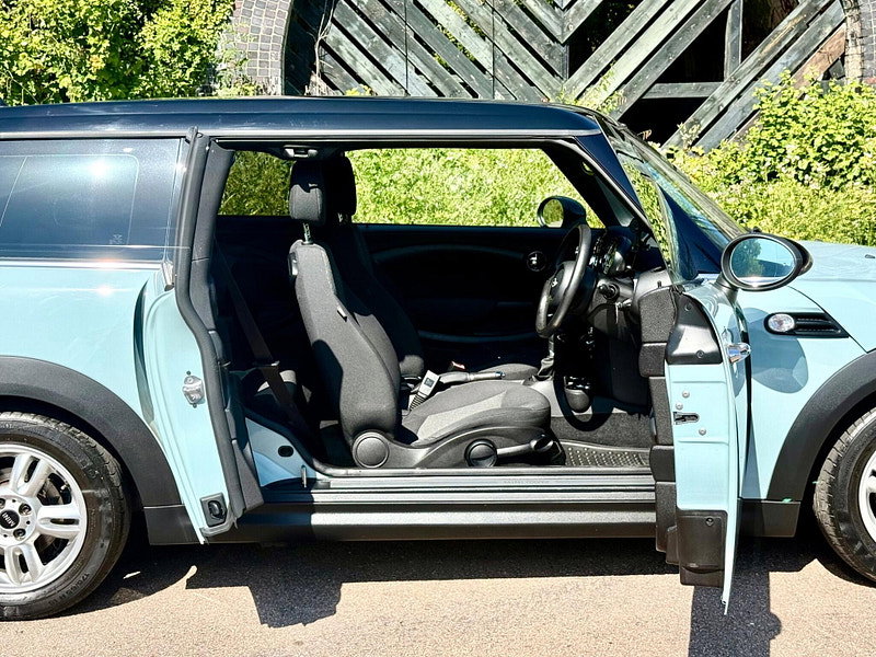 MINI Clubman 1.6 Cooper Auto 5dr