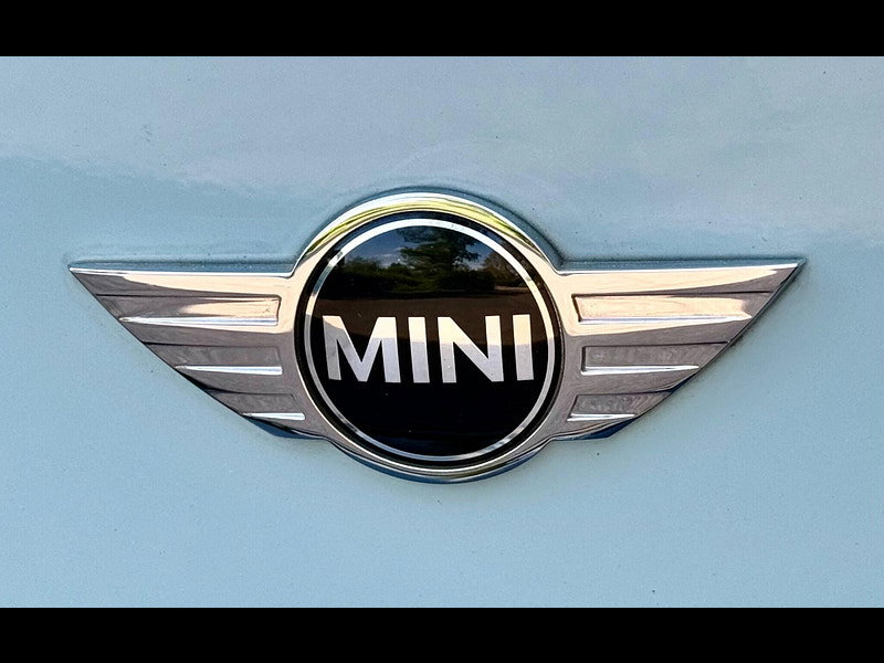 MINI Clubman 1.6 Cooper Auto 5dr