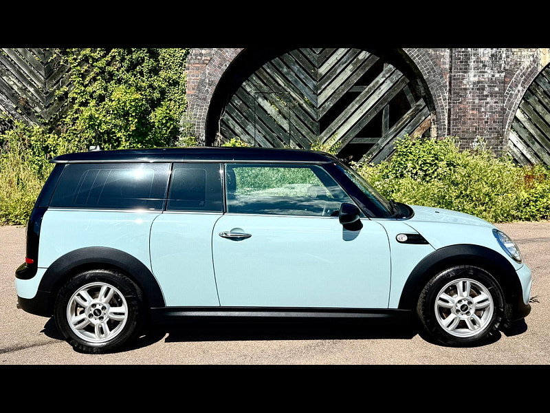 MINI Clubman 1.6 Cooper Auto 5dr