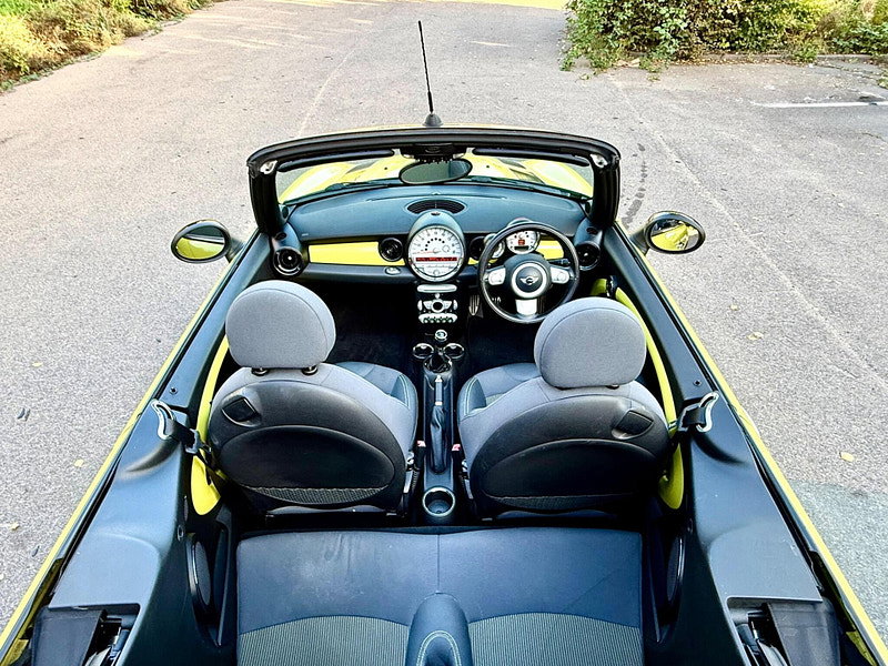 MINI Convertible 1.6 Cooper S Convertible 2dr Petrol Manual Euro 4 (170 ps)