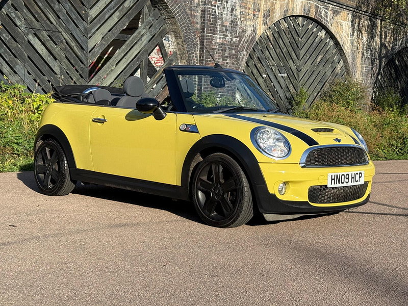 MINI Convertible 1.6 Cooper S Convertible 2dr Petrol Manual Euro 4 (170 ps)