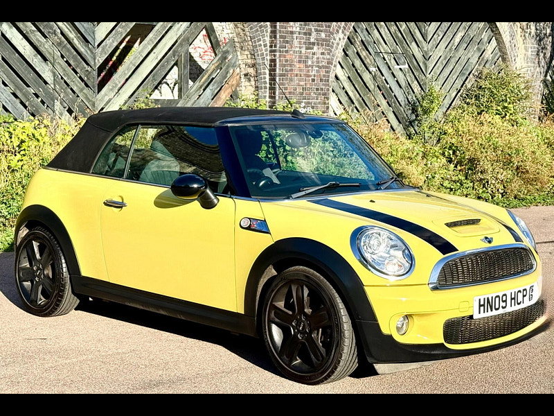 MINI Convertible 1.6 Cooper S Convertible 2dr Petrol Manual Euro 4 (170 ps)