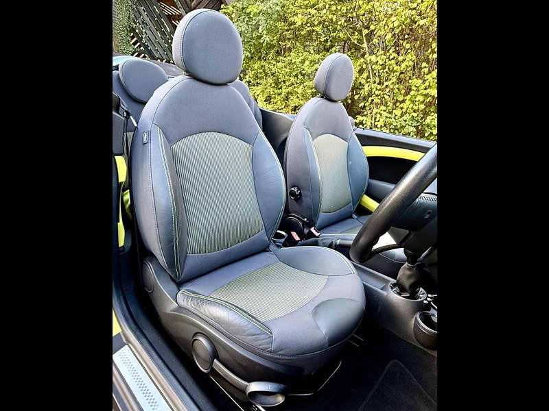 MINI Convertible 1.6 Cooper S Convertible 2dr Petrol Manual Euro 4 (170 ps)