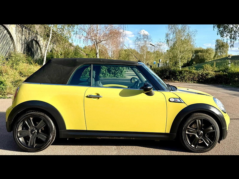 MINI Convertible 1.6 Cooper S Convertible 2dr Petrol Manual Euro 4 (170 ps)