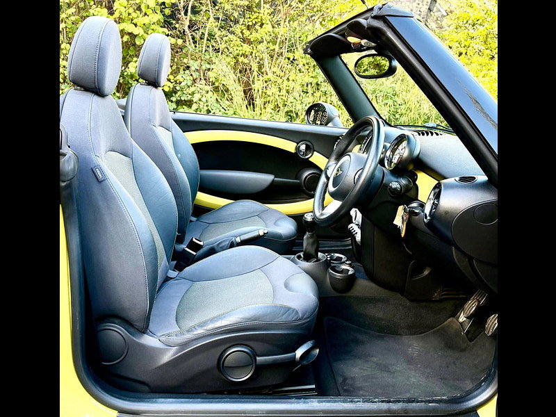 MINI Convertible 1.6 Cooper S Convertible 2dr Petrol Manual Euro 4 (170 ps)