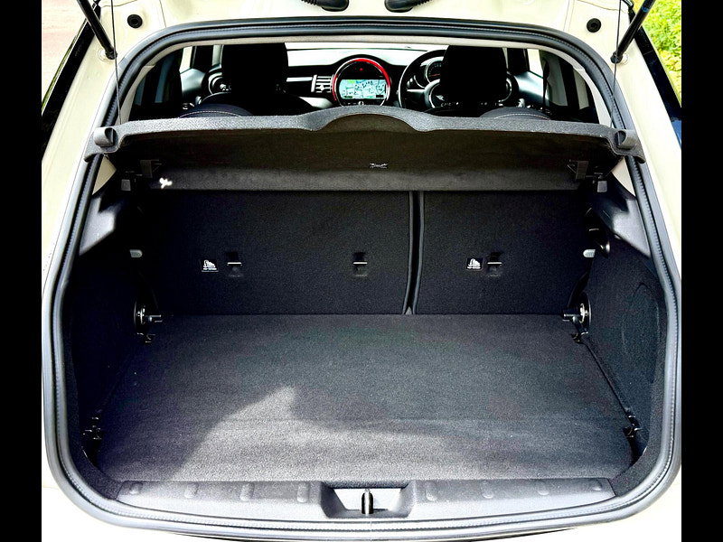 MINI Hatch 1.5 Petrol Cooper Auto Euro 6 (s/s) 5dr