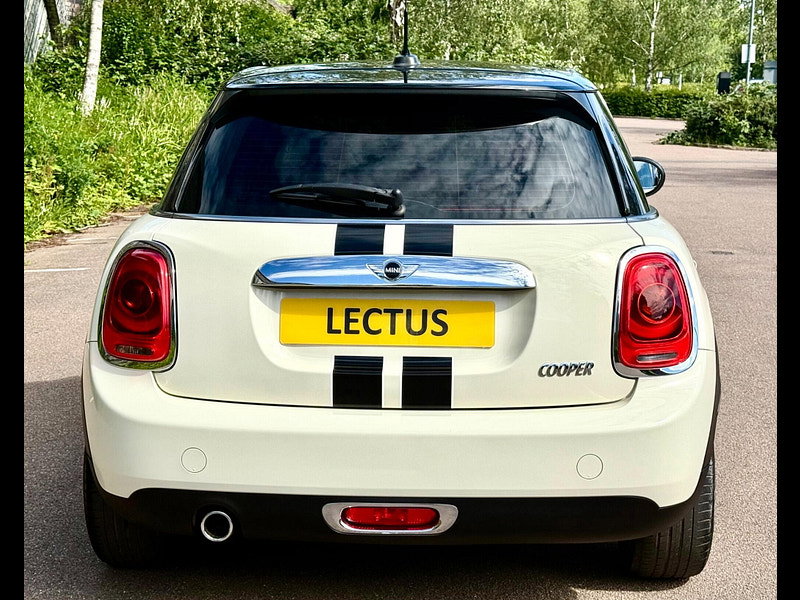 MINI Hatch 1.5 Petrol Cooper Auto Euro 6 (s/s) 5dr