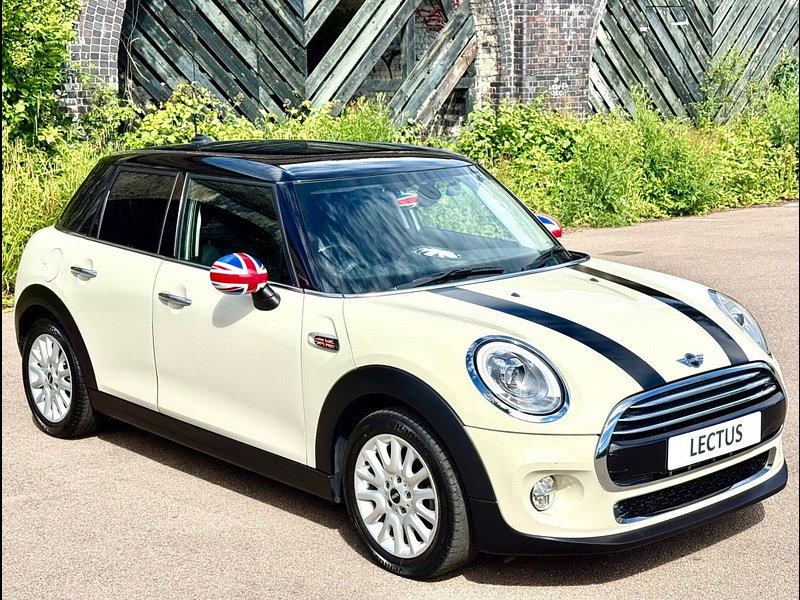 MINI Hatch 1.5 Petrol Cooper Auto Euro 6 (s/s) 5dr