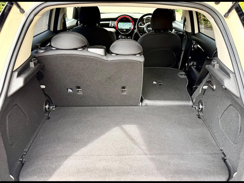 MINI Hatch 1.5 Petrol Cooper Auto Euro 6 (s/s) 5dr