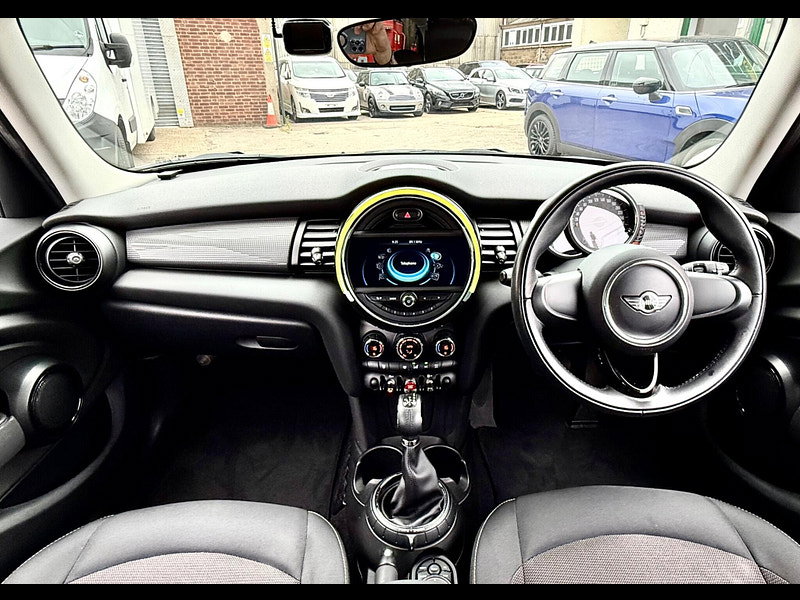 MINI Hatch 1.5 Cooper Auto Petrol Euro 6 (s/s) 5dr