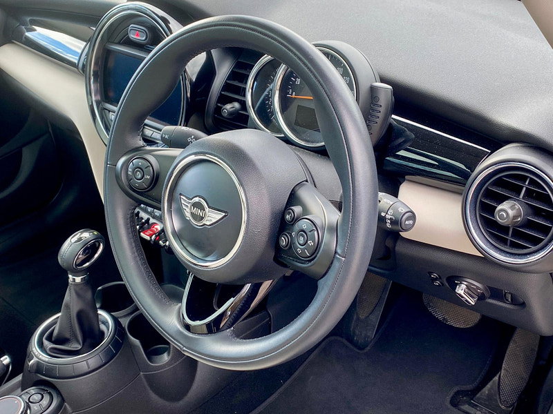 MINI Hatch 1.5 Cooper Auto Euro 6 (s/s) 5dr