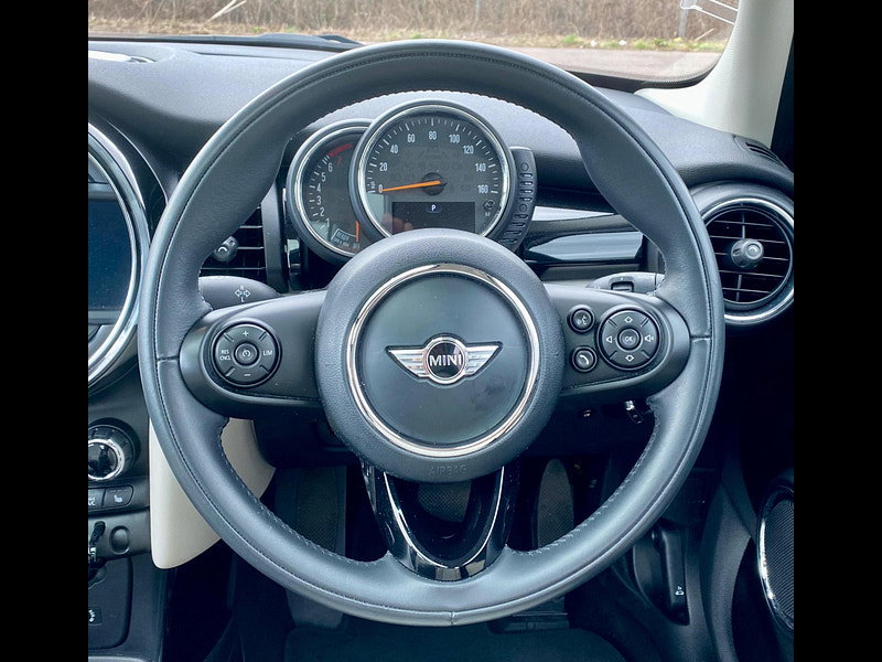 MINI Hatch 1.5 Cooper Auto Euro 6 (s/s) 5dr