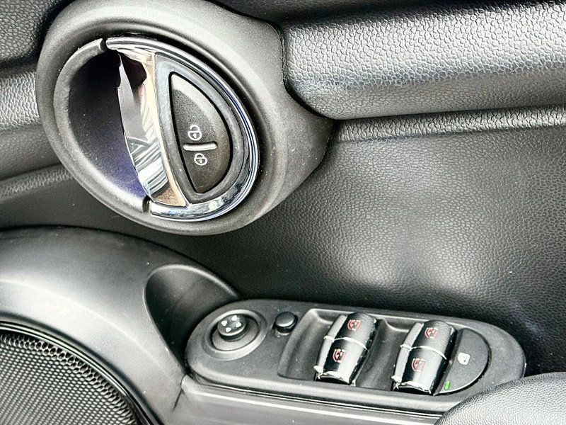 MINI Hatch 1.5 Cooper Classic Steptronic Euro 6 (s/s) 5dr