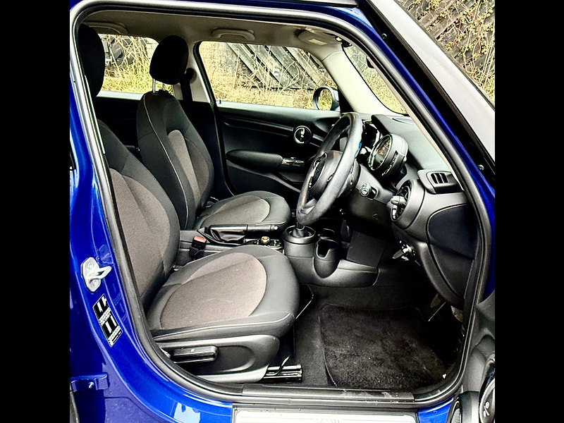MINI Hatch 1.5 Cooper Classic Steptronic Euro 6 (s/s) 5dr