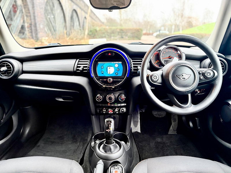 MINI Hatch 1.5 Cooper Classic Steptronic Euro 6 (s/s) 5dr