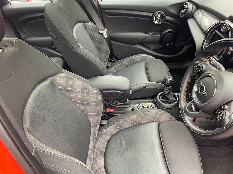 MINI Hatch 1.5 Cooper Euro 6 (s/s) 5dr