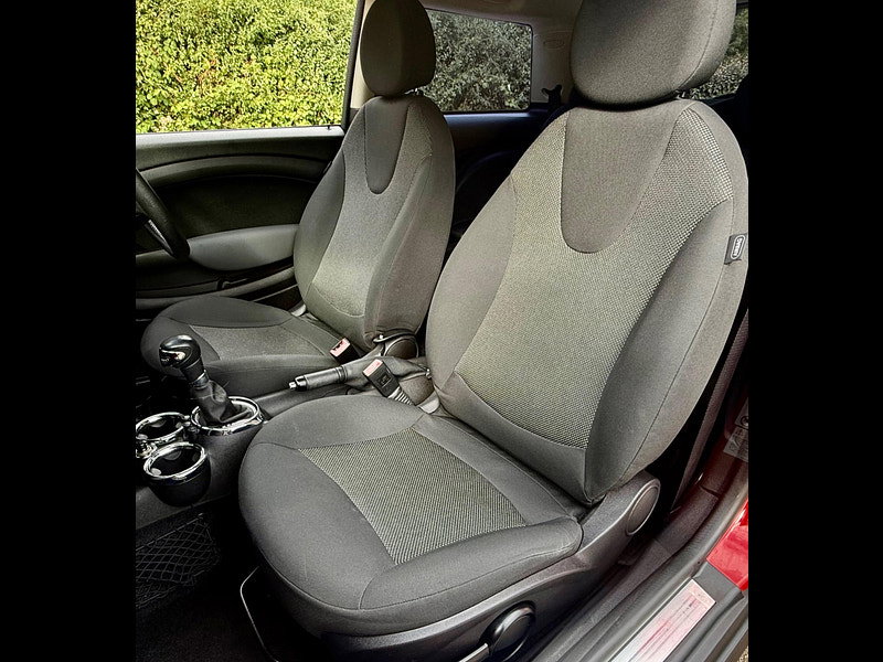 MINI Hatch 1.6 Cooper Hatchback 3dr Petrol Auto
