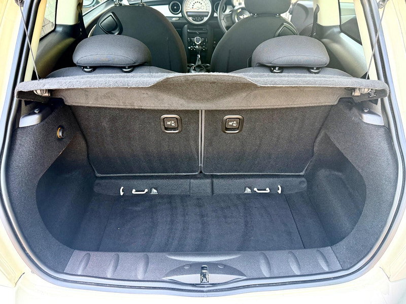 MINI Hatch 1.6 Cooper Auto Euro 5 3dr