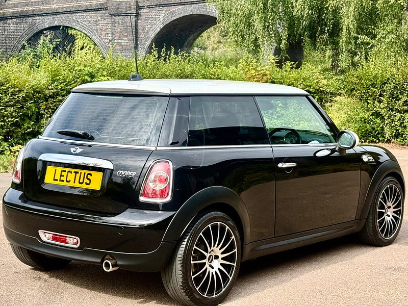 MINI Hatch 1.6 Cooper Auto Euro 5 3dr