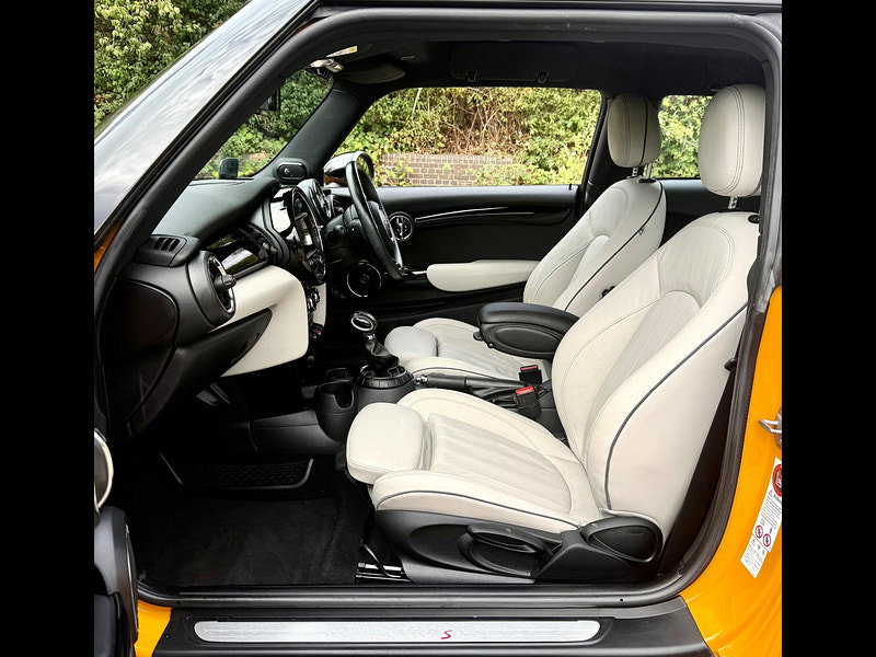MINI Hatch 2.0 Cooper S Auto Euro 6 (s/s) 3dr