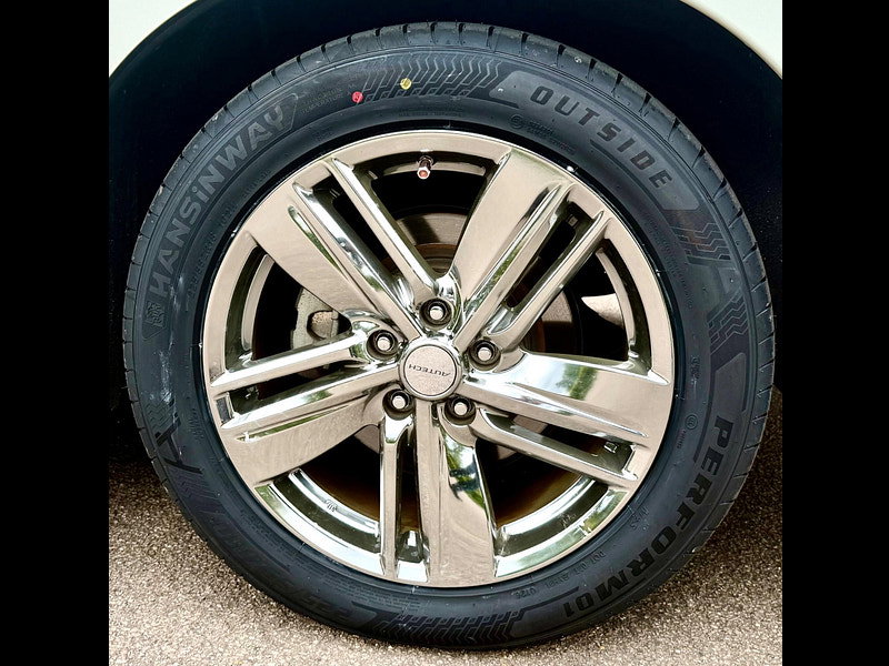 Nissan Elgrand Rider Black Line Edition 2.5 Petrol