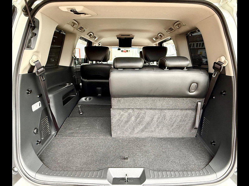 Nissan Elgrand Rider Black Line Edition 2.5 Petrol