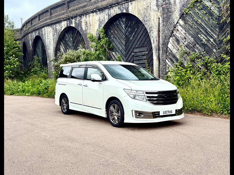 Nissan Elgrand Rider Black Line Edition 2.5 Petrol