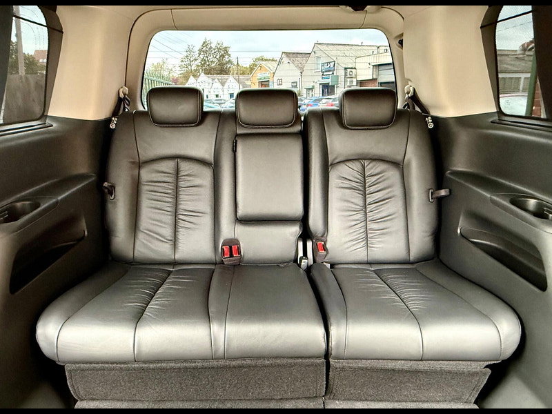 Nissan Elgrand Rider Black Line Edition 2.5 Petrol