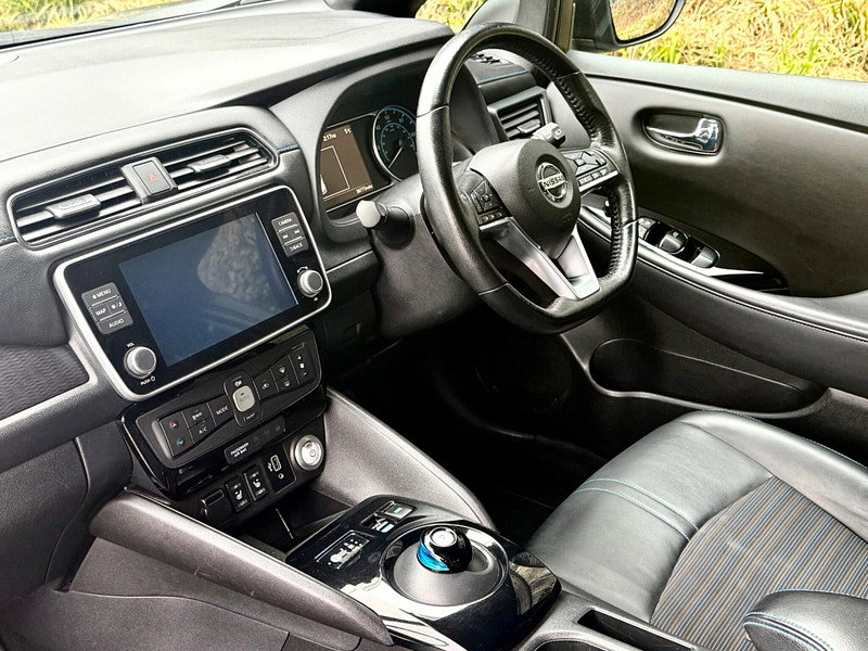 Nissan Leaf 40kWh N-Connecta Auto 5dr