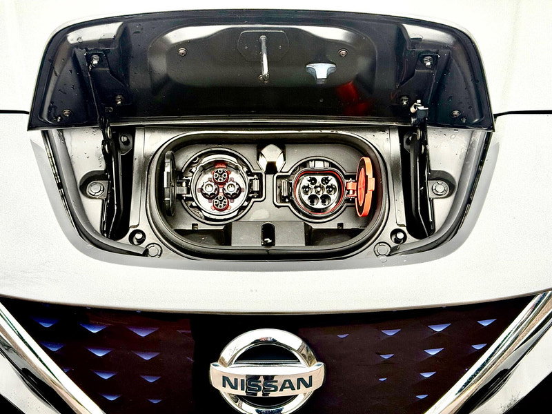 Nissan Leaf 40kWh N-Connecta Auto 5dr