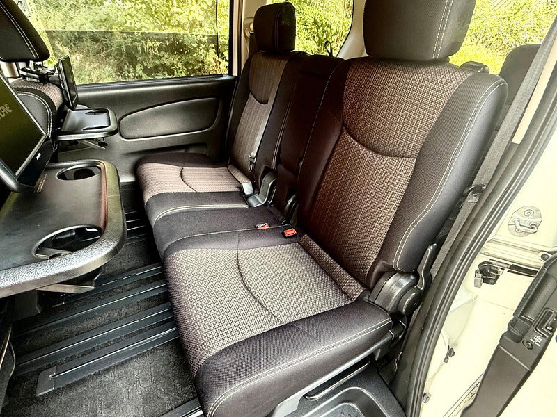 Nissan Serena 2.0 HYBRID HIGHWAY STAR ADVANCED SAFETY