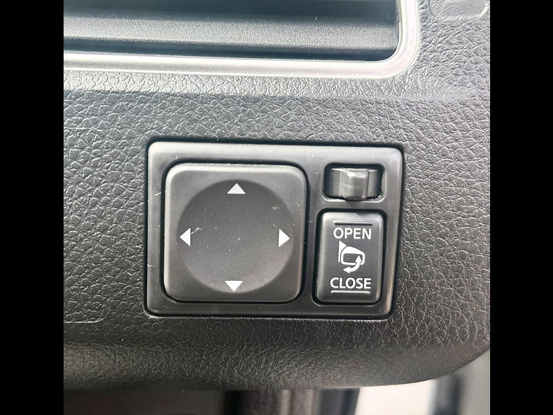 Nissan Serena 2.0 HYBRID HIGHWAY STAR ADVANCED SAFETY
