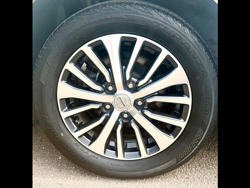 Nissan Serena 2.0 HYBRID HIGHWAY STAR ADVANCED SAFETY