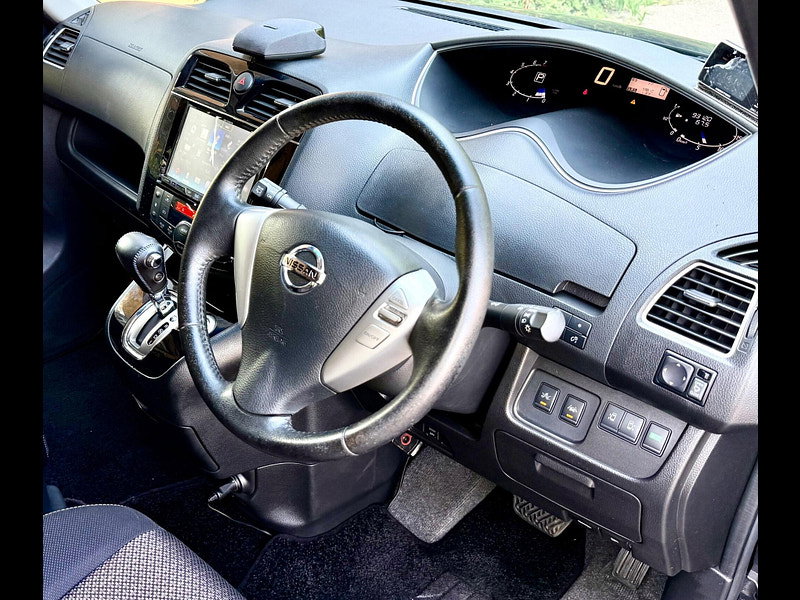 Nissan Serena 2.0 Petrol/Hybrid Highway Star 7 Seat