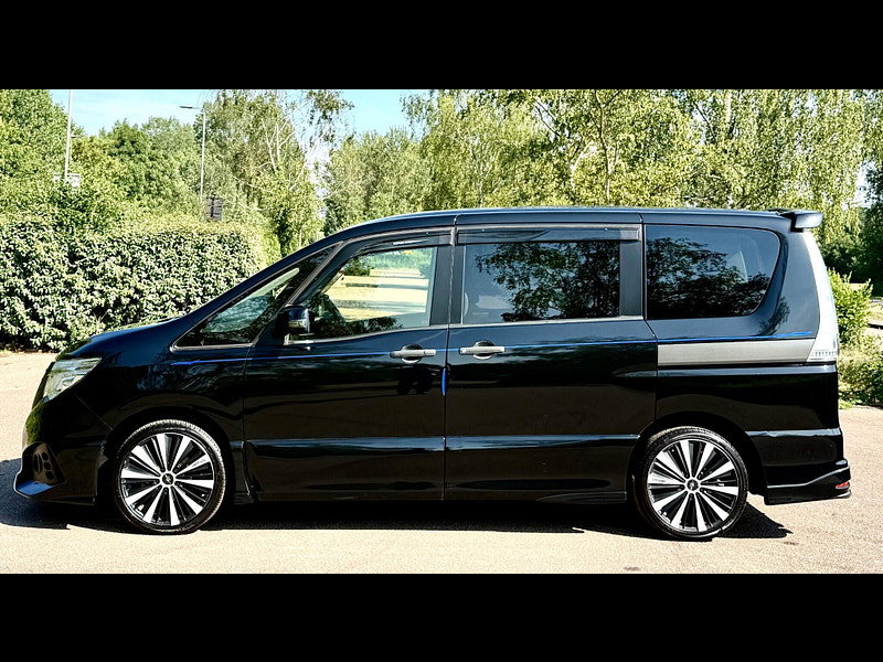 Nissan Serena 2.0 Petrol/Hybrid Highway Star 7 Seat