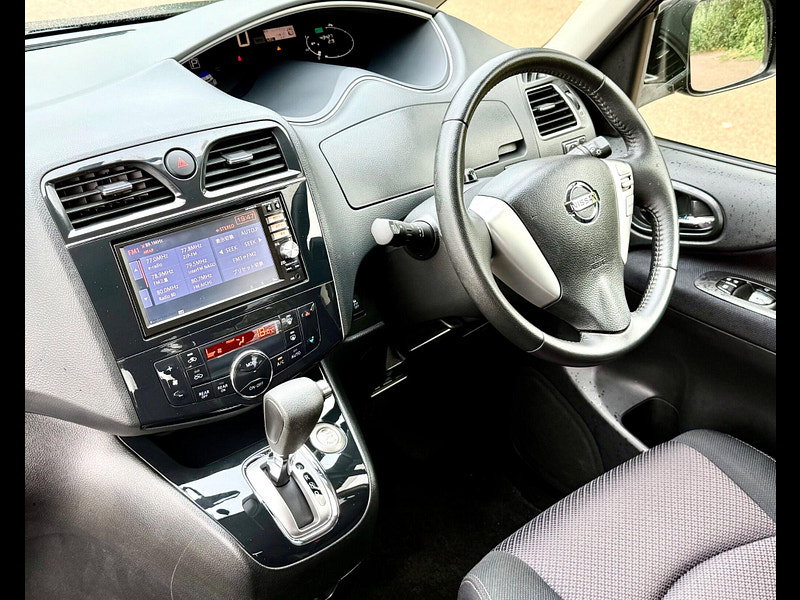 Nissan Serena 2.0 Petrol Hybrid 7 Seat Highway Star