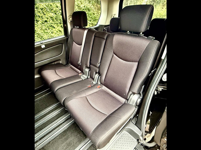 Nissan Serena 2.0 Petrol Hybrid 7 Seat Highway Star