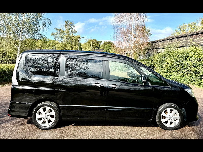 Nissan Serena 2.0 Petrol Hybrid 7 Seat Highway Star