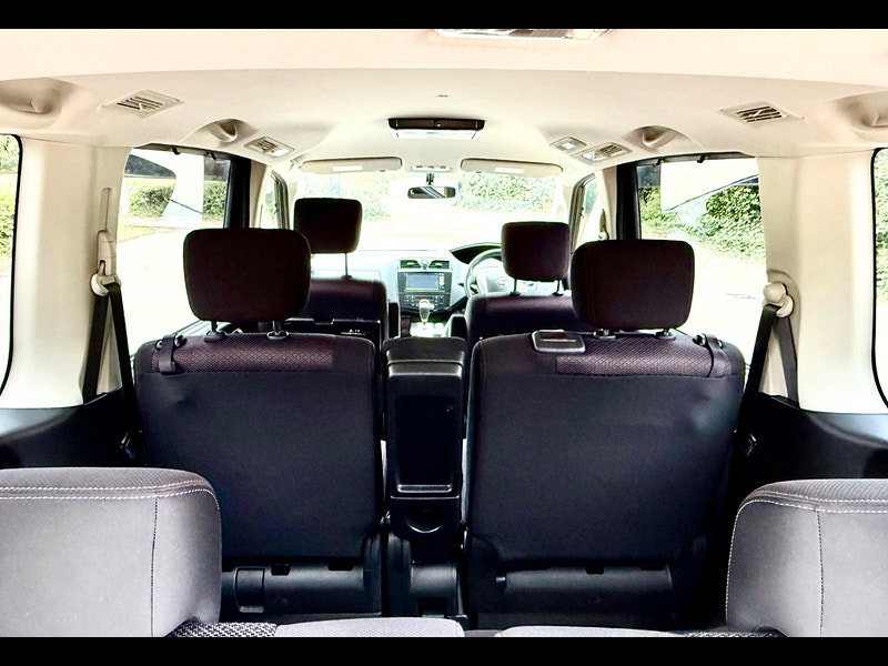 Nissan Serena 2.0 Petrol Hybrid 7 Seat Highway Star
