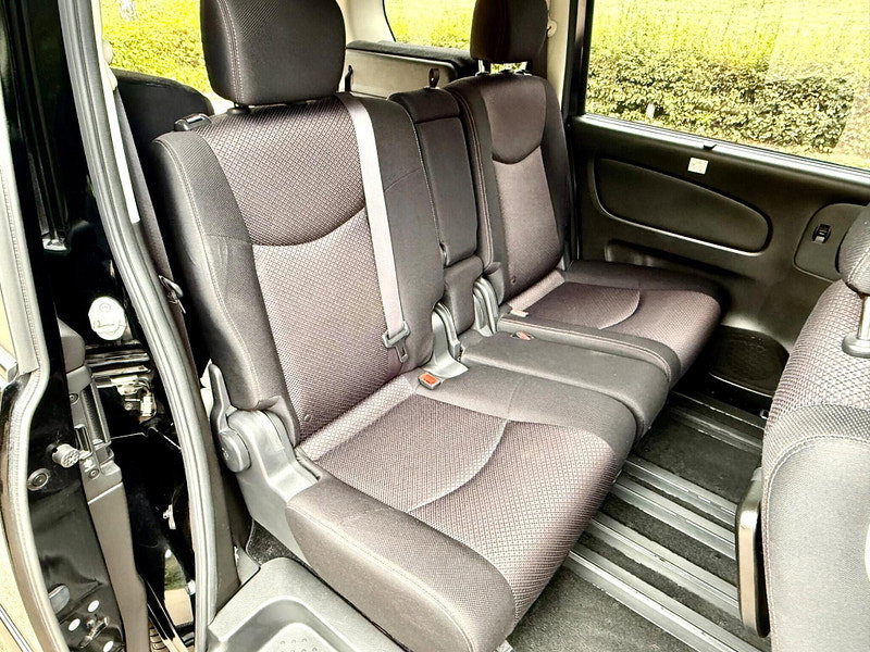 Nissan Serena 2.0 Petrol Hybrid 7 Seat Highway Star